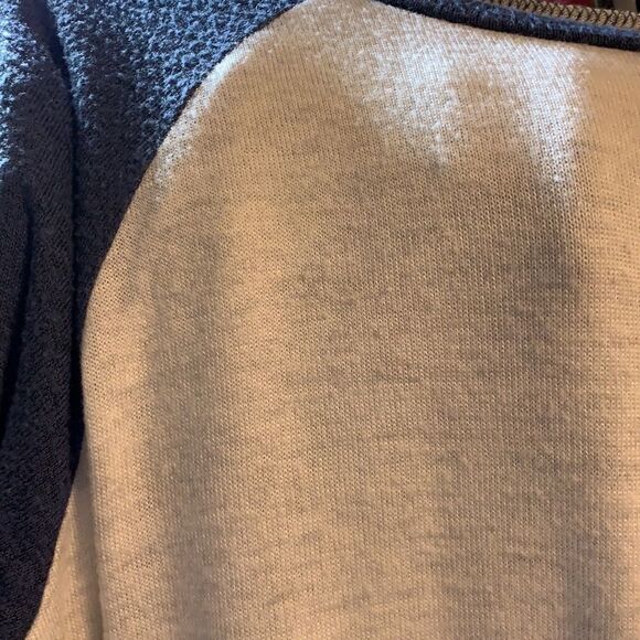 American Eagle extra small soft and sexy plush long sleeve T-shirt - Picture 7 of 7